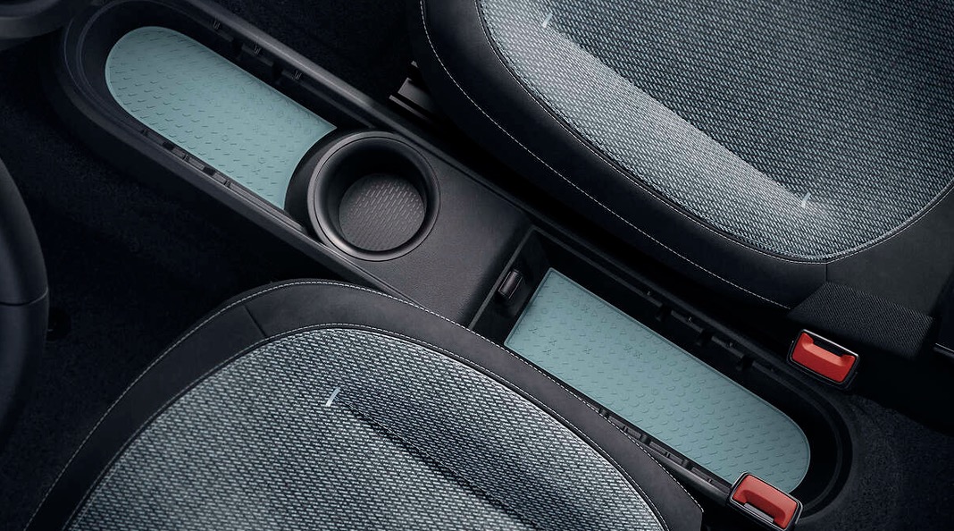 tapis de console centrale Dacia